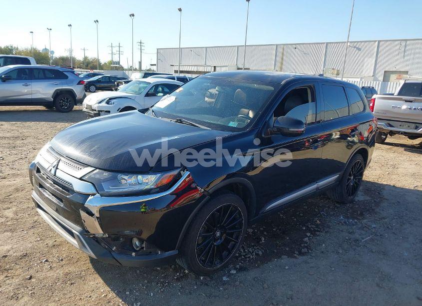 Photo 2 of 2019 Mitsubishi Outlander SE (VIN JA4AZ3A39KZ051123)