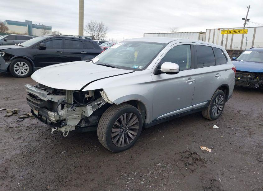 Photo 2 of 2020 Mitsubishi Outlander SE 2.4 (VIN JA4AZ3A39LZ004935)