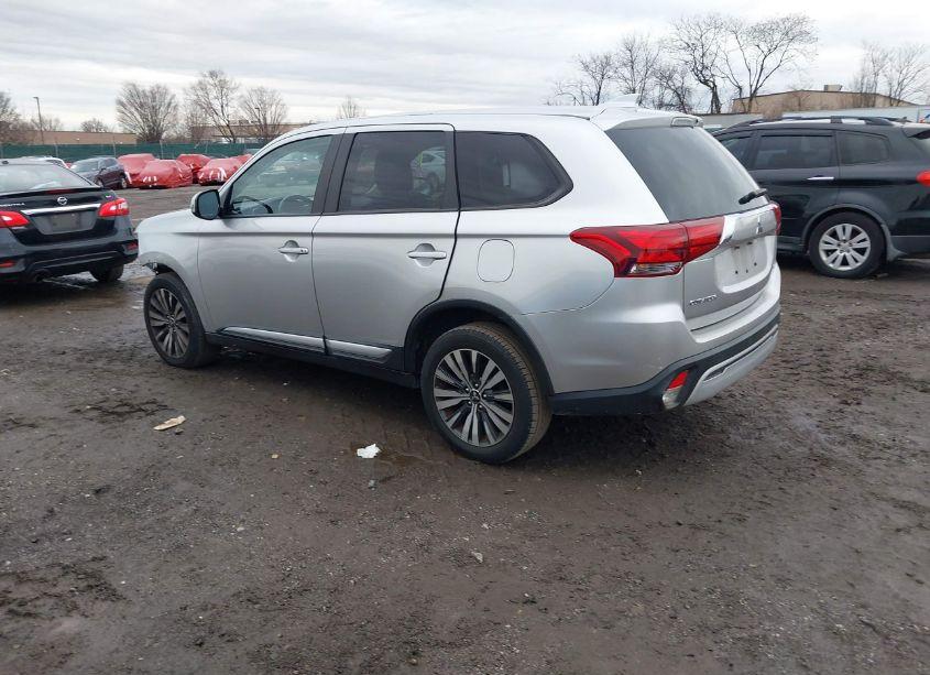 Photo 3 of 2020 Mitsubishi Outlander SE 2.4 (VIN JA4AZ3A39LZ004935)