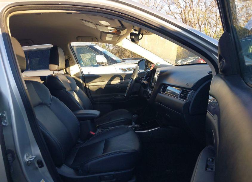 Photo 5 of 2020 Mitsubishi Outlander SEL 2.4 (VIN JA4AZ3A39LZ036817)