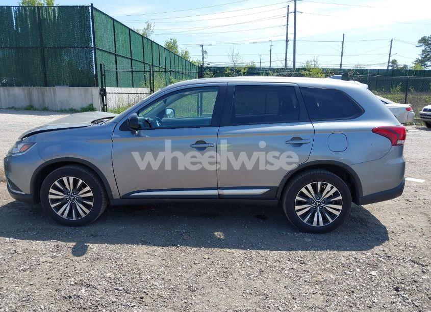 Photo 14 of 2020 Mitsubishi Outlander ES 2.4 S-AWC/LE 2.4 S-AWC/SE 2.4 S-AWC/SEL 2.4 S-AWC/SP 2.4 S-AWC (VIN JA4AZ3A39LZ048854)