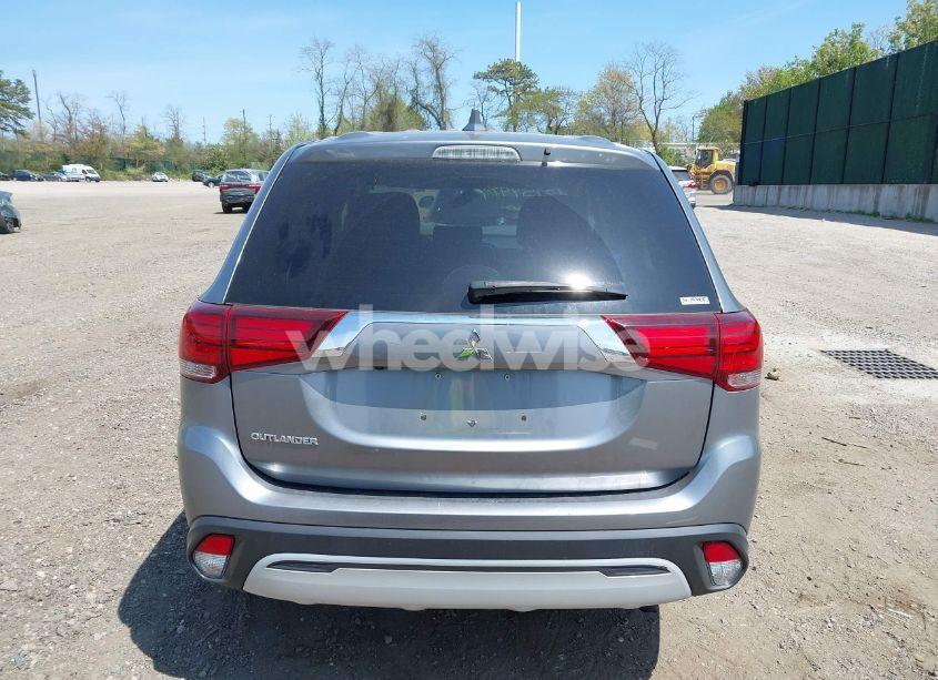 Photo 16 of 2020 Mitsubishi Outlander ES 2.4 S-AWC/LE 2.4 S-AWC/SE 2.4 S-AWC/SEL 2.4 S-AWC/SP 2.4 S-AWC (VIN JA4AZ3A39LZ048854)