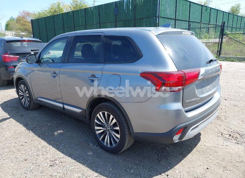 Photo 3 of 2020 Mitsubishi Outlander ES 2.4 S-AWC/LE 2.4 S-AWC/SE 2.4 S-AWC/SEL 2.4 S-AWC/SP 2.4 S-AWC (VIN JA4AZ3A39LZ048854)