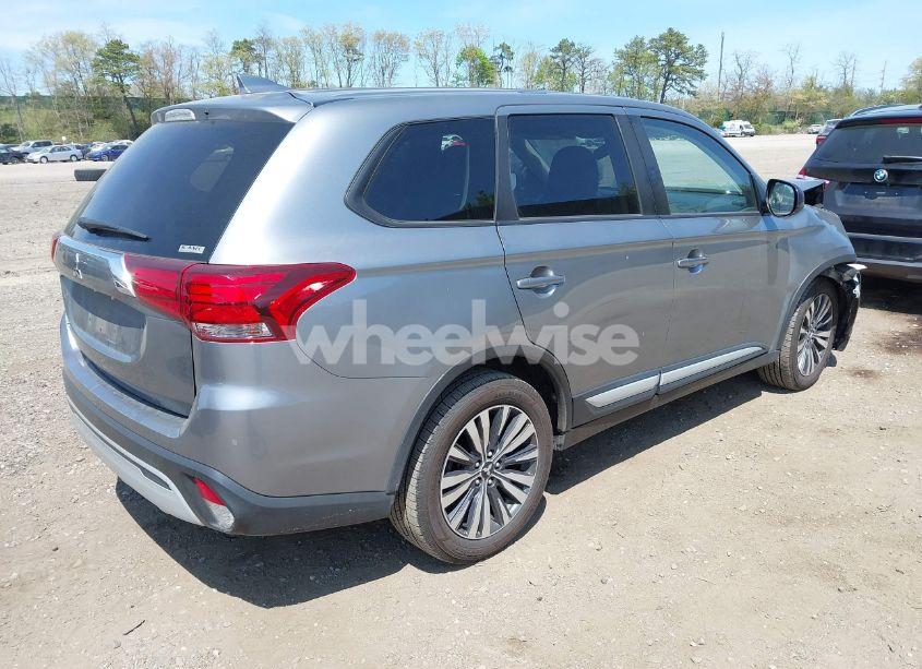 Photo 4 of 2020 Mitsubishi Outlander ES 2.4 S-AWC/LE 2.4 S-AWC/SE 2.4 S-AWC/SEL 2.4 S-AWC/SP 2.4 S-AWC (VIN JA4AZ3A39LZ048854)