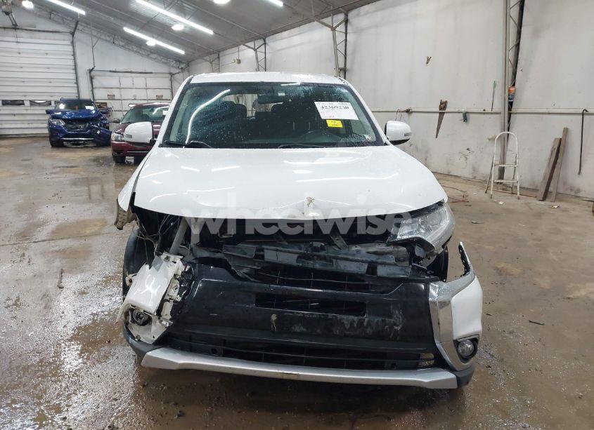 Photo 11 of 2016 Mitsubishi Outlander SE (VIN JA4AZ3A3XGZ013908)