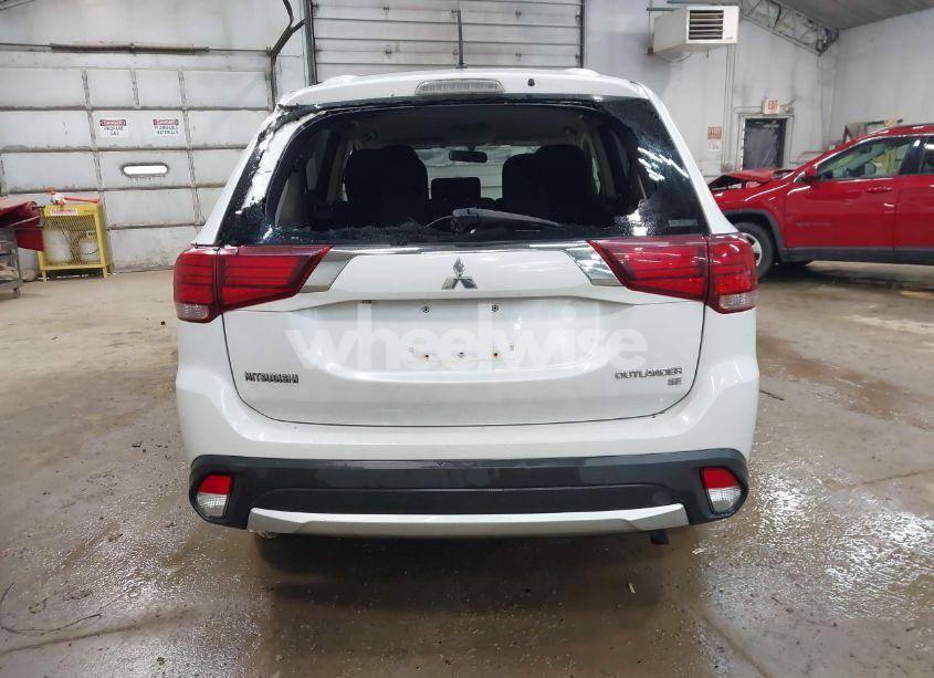 Photo 15 of 2016 Mitsubishi Outlander SE (VIN JA4AZ3A3XGZ013908)
