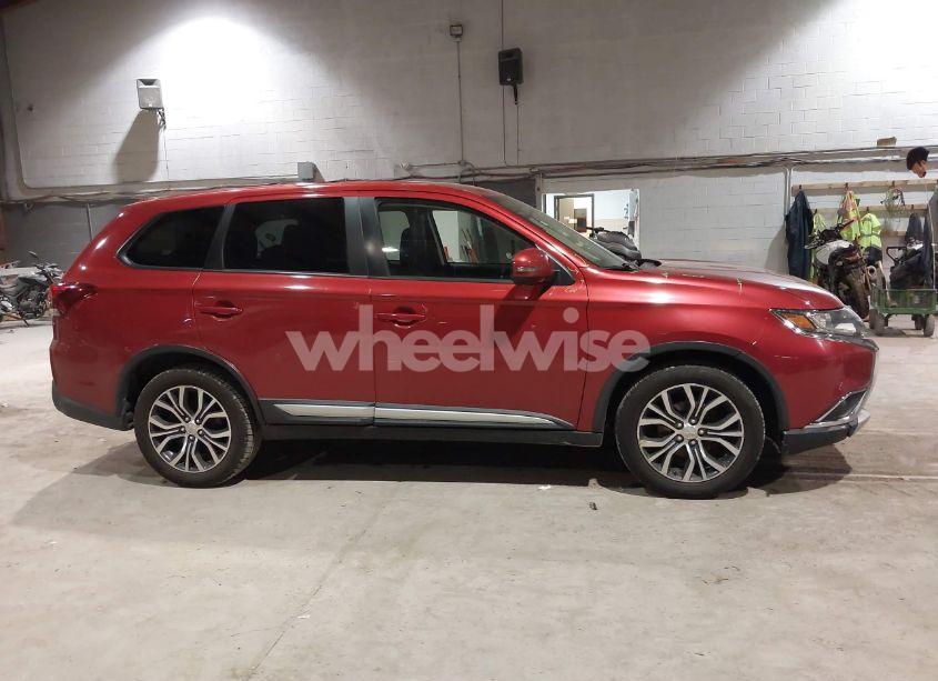 Photo 14 of 2016 Mitsubishi Outlander SE (VIN JA4AZ3A3XGZ021118)