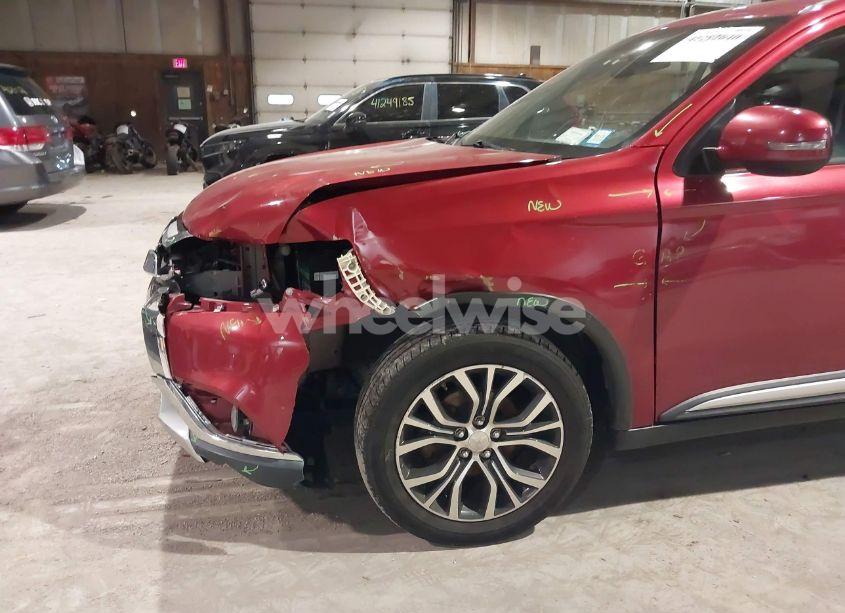Photo 6 of 2016 Mitsubishi Outlander SE (VIN JA4AZ3A3XGZ021118)