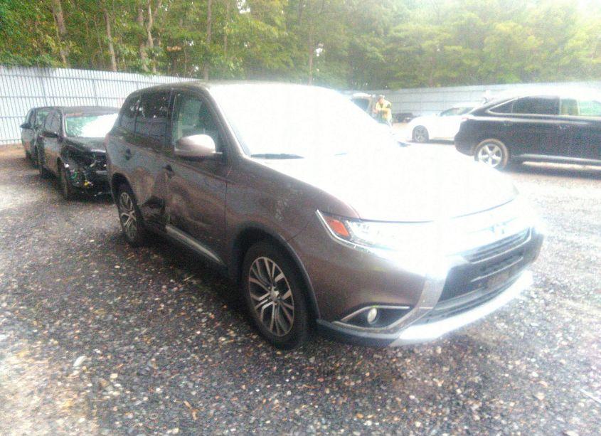 2016 Mitsubishi Outlander SE (VIN JA4AZ3A3XGZ064454) main photo