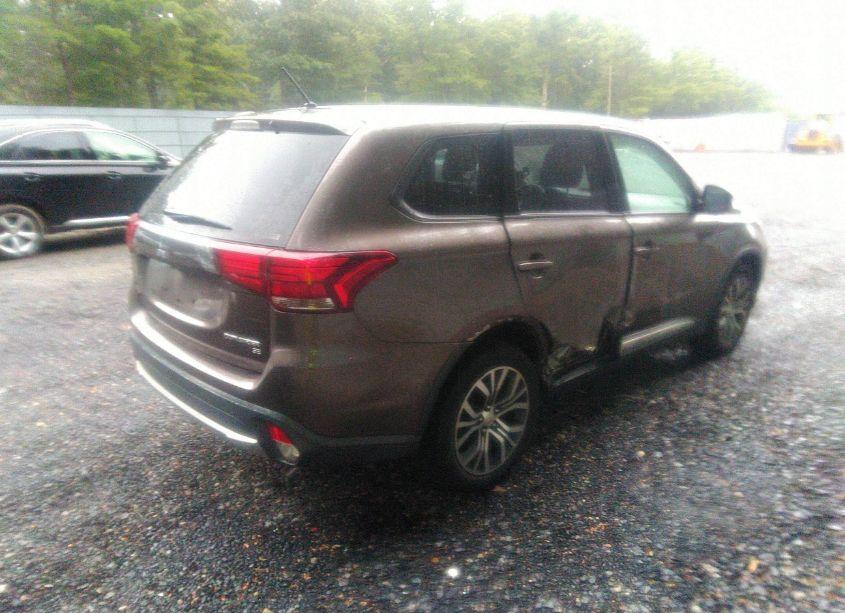 Photo 4 of 2016 Mitsubishi Outlander SE (VIN JA4AZ3A3XGZ064454)