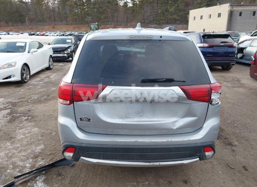 Photo 16 of 2017 Mitsubishi Outlander SE (VIN JA4AZ3A3XHZ021766)