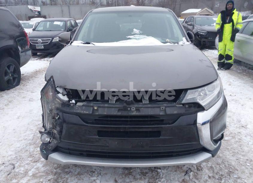 Photo 12 of 2017 Mitsubishi Outlander SE/SEL (VIN JA4AZ3A3XHZ035148)
