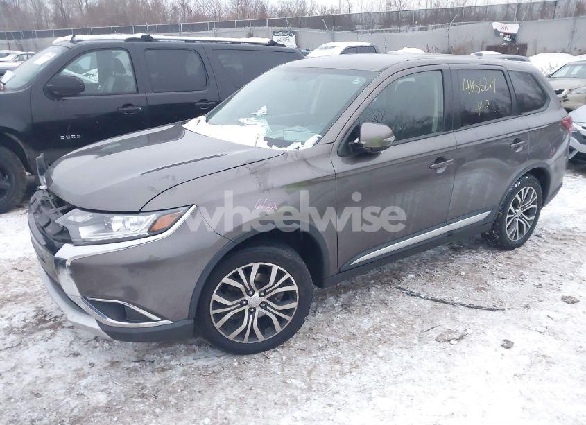 Photo 2 of 2017 Mitsubishi Outlander SE/SEL (VIN JA4AZ3A3XHZ035148)