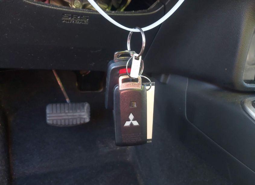 Photo 11 of 2017 Mitsubishi Outlander SE/SEL (VIN JA4AZ3A3XHZ049633)