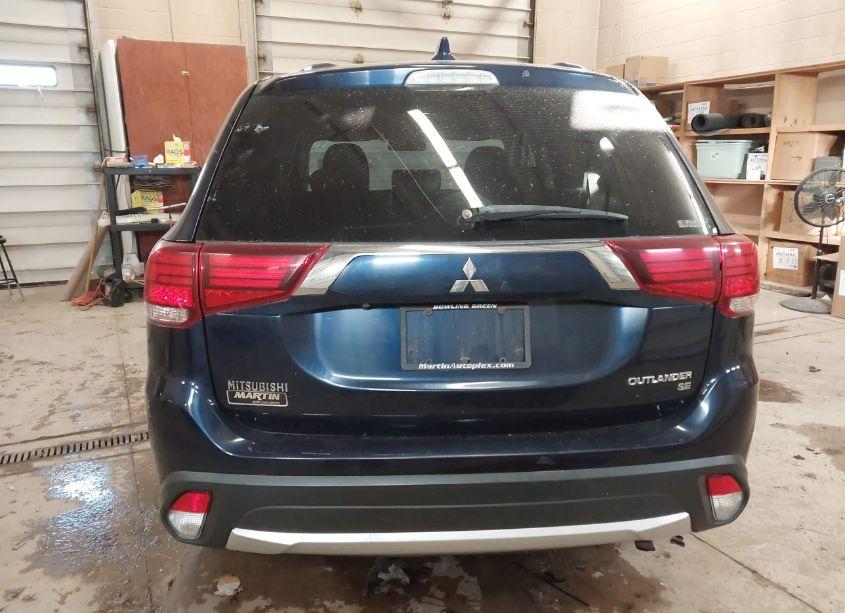 Photo 17 of 2018 Mitsubishi Outlander SE (VIN JA4AZ3A3XJZ004360)