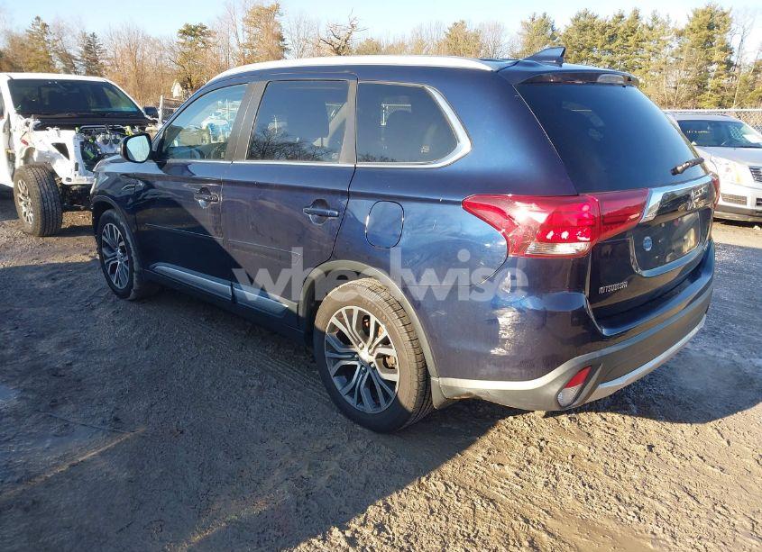Photo 3 of 2018 Mitsubishi Outlander SEL (VIN JA4AZ3A3XJZ020980)