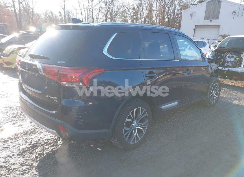 Photo 4 of 2018 Mitsubishi Outlander SEL (VIN JA4AZ3A3XJZ020980)
