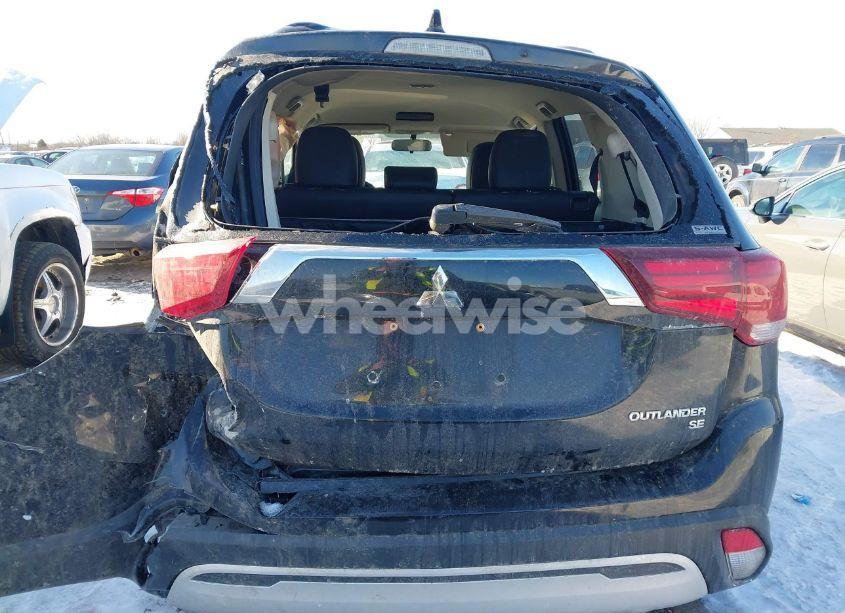 Photo 16 of 2019 Mitsubishi Outlander SE (VIN JA4AZ3A3XKZ029213)