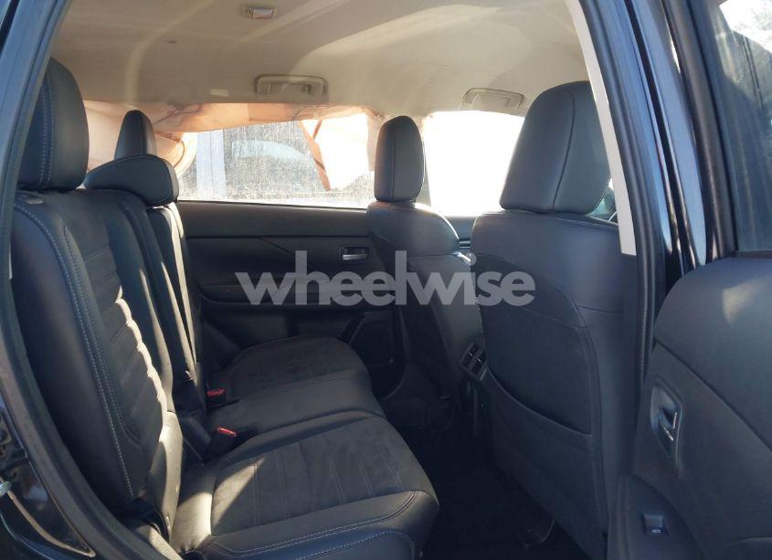 Photo 8 of 2019 Mitsubishi Outlander SE (VIN JA4AZ3A3XKZ029213)