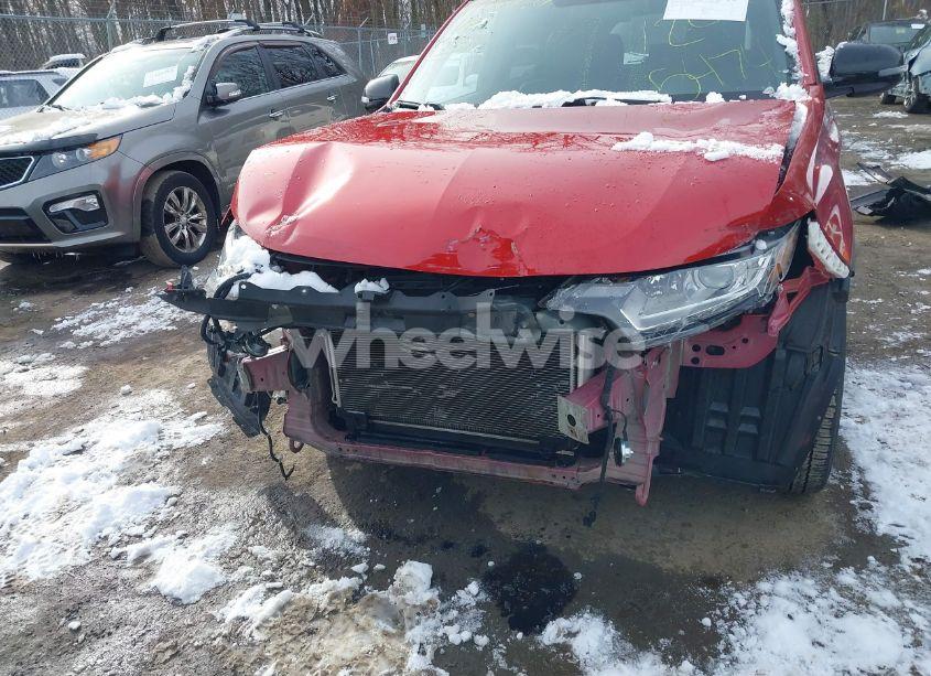 Photo 6 of 2019 Mitsubishi Outlander LE (VIN JA4AZ3A3XKZ039708)