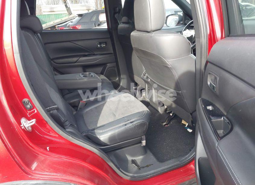 Photo 8 of 2019 Mitsubishi Outlander LE (VIN JA4AZ3A3XKZ039708)