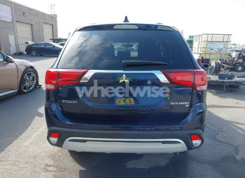 Photo 17 of 2019 Mitsubishi Outlander SE (VIN JA4AZ3A3XKZ044195)