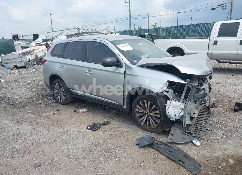 2020 Mitsubishi Outlander ES 2.4 S-AWC (VIN JA4AZ3A3XLZ027723) main photo