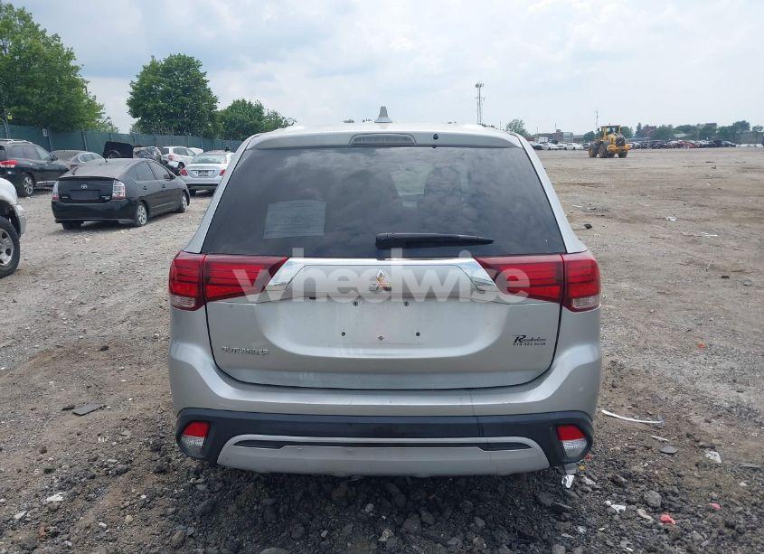 Photo 15 of 2020 Mitsubishi Outlander ES 2.4 S-AWC (VIN JA4AZ3A3XLZ027723)