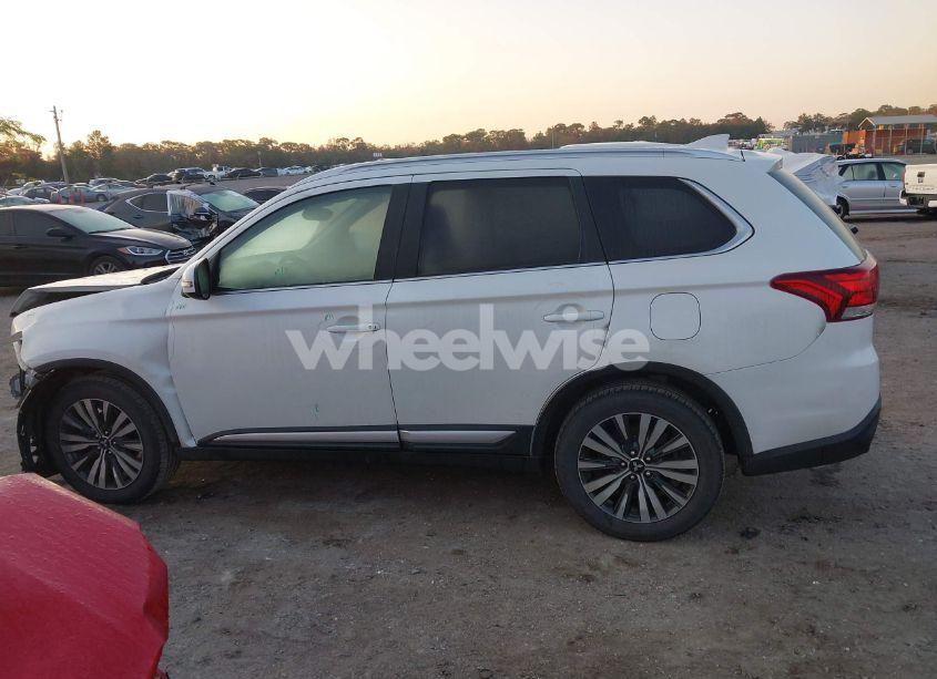 Photo 15 of 2020 Mitsubishi Outlander ES 2.4 S-AWC/LE 2.4 S-AWC/SE 2.4 S-AWC/SEL 2.4 S-AWC/SP 2.4 S-AWC (VIN JA4AZ3A3XLZ038348)