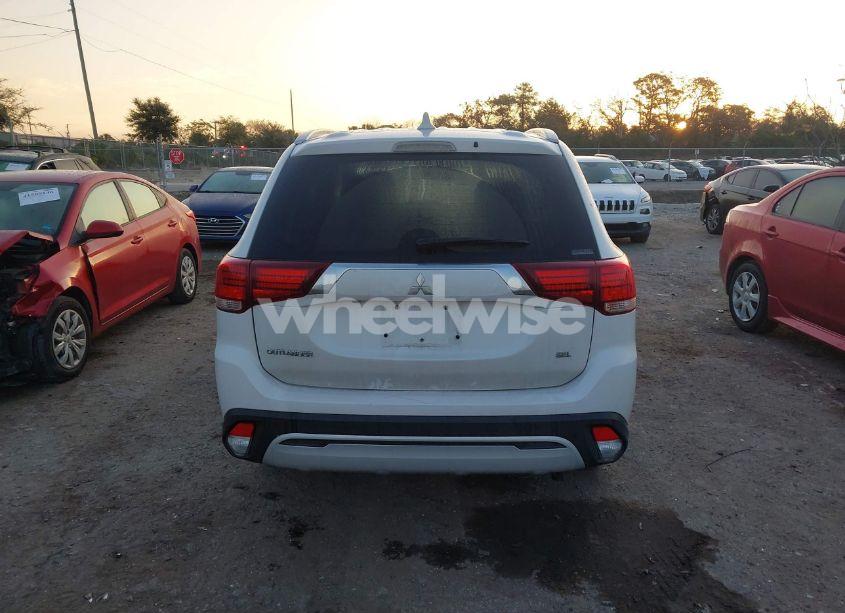 Photo 17 of 2020 Mitsubishi Outlander ES 2.4 S-AWC/LE 2.4 S-AWC/SE 2.4 S-AWC/SEL 2.4 S-AWC/SP 2.4 S-AWC (VIN JA4AZ3A3XLZ038348)