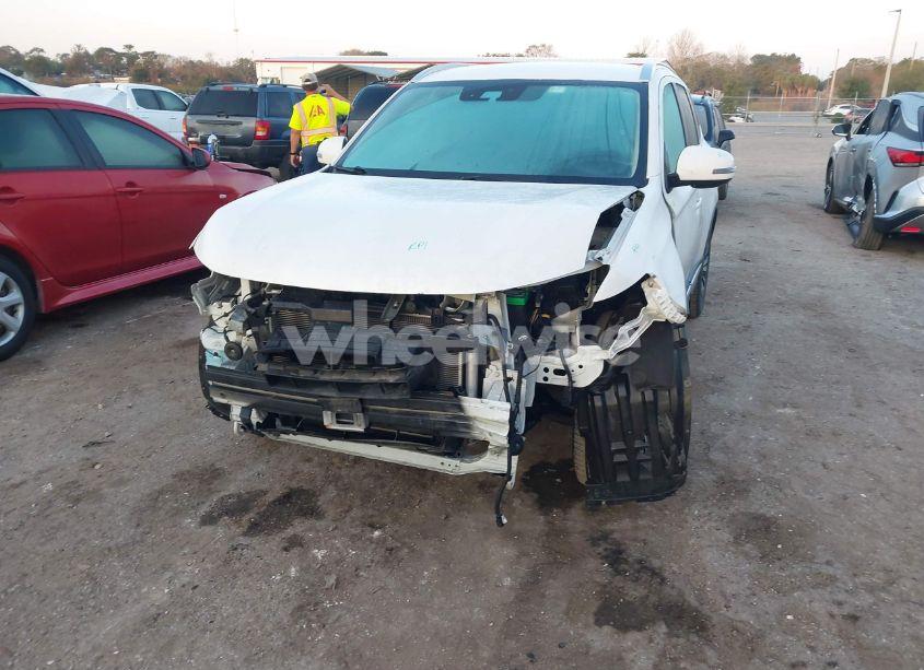 Photo 6 of 2020 Mitsubishi Outlander ES 2.4 S-AWC/LE 2.4 S-AWC/SE 2.4 S-AWC/SEL 2.4 S-AWC/SP 2.4 S-AWC (VIN JA4AZ3A3XLZ038348)