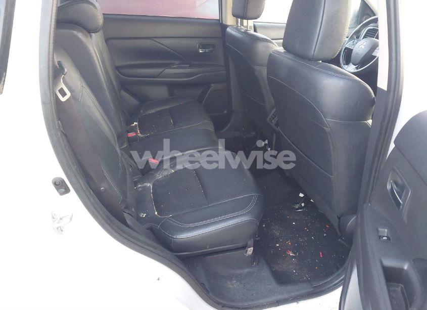 Photo 8 of 2020 Mitsubishi Outlander ES 2.4 S-AWC/LE 2.4 S-AWC/SE 2.4 S-AWC/SEL 2.4 S-AWC/SP 2.4 S-AWC (VIN JA4AZ3A3XLZ038348)