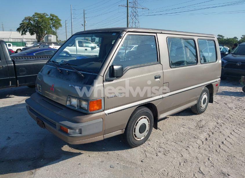 Photo 2 of 1987 Mitsubishi Mpv WAGON (VIN JA4FN44L5HA006416)