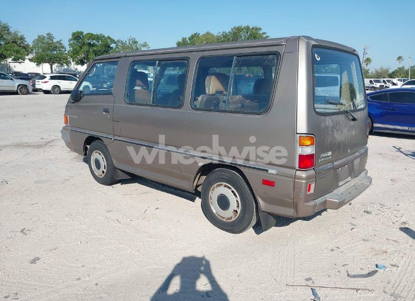 Photo 3 of 1987 Mitsubishi Mpv WAGON (VIN JA4FN44L5HA006416)