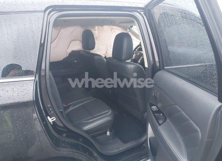 Photo 8 of 2018 Mitsubishi Outlander PHEV SEL (VIN JA4J24A51JZ026128)