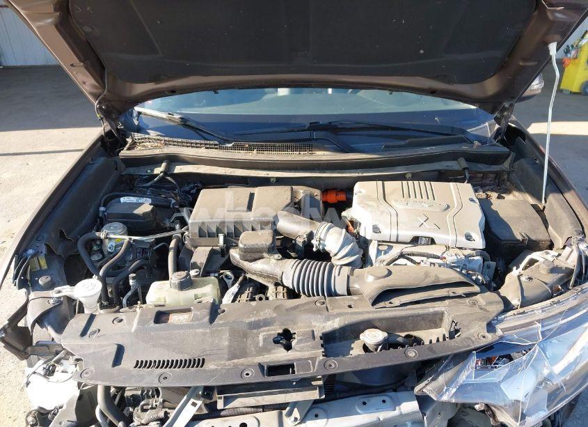 Photo 10 of 2018 Mitsubishi Outlander PHEV SEL (VIN JA4J24A51JZ055273)