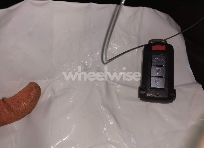 Photo 11 of 2018 Mitsubishi Outlander PHEV SEL (VIN JA4J24A51JZ055273)