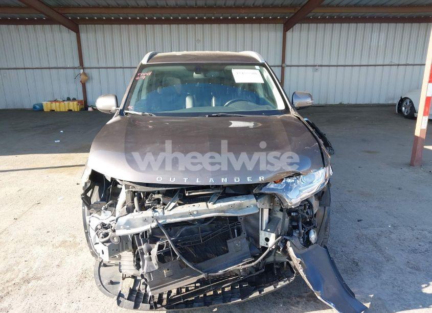 Photo 13 of 2018 Mitsubishi Outlander PHEV SEL (VIN JA4J24A51JZ055273)