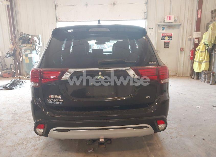 Photo 16 of 2020 Mitsubishi Outlander PHEV SEL S-AWC (VIN JA4J24A51LZ038816)