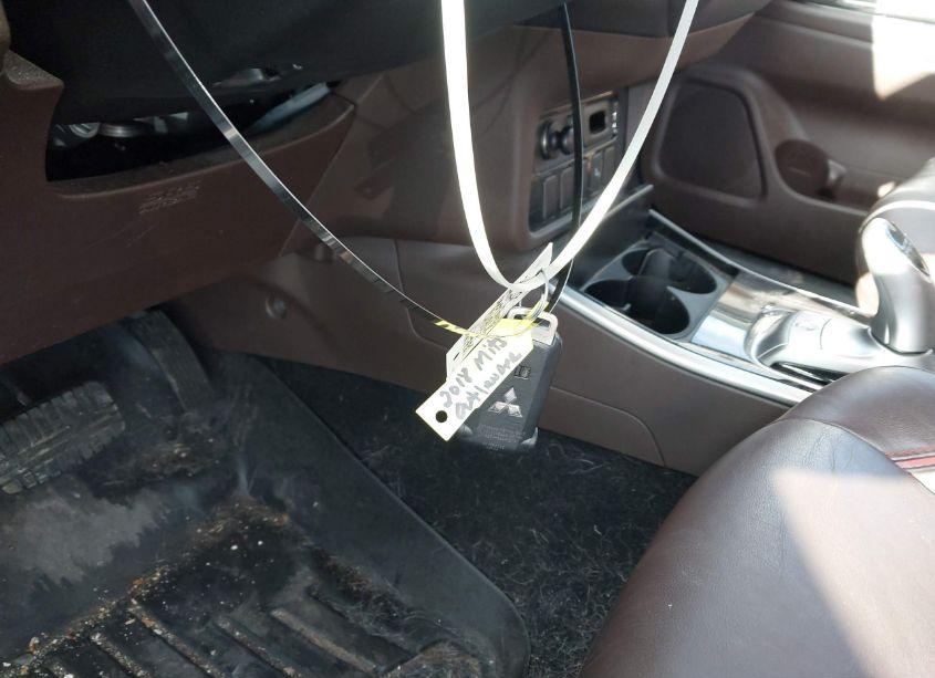 Photo 11 of 2018 Mitsubishi Outlander PHEV GT/SEL (VIN JA4J24A52JZ029247)