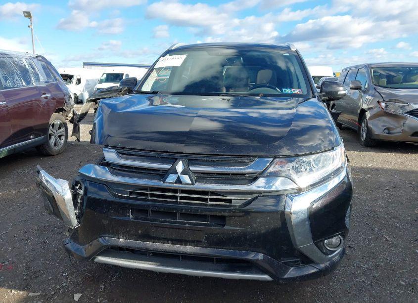 Photo 12 of 2018 Mitsubishi Outlander PHEV GT/SEL (VIN JA4J24A52JZ029247)