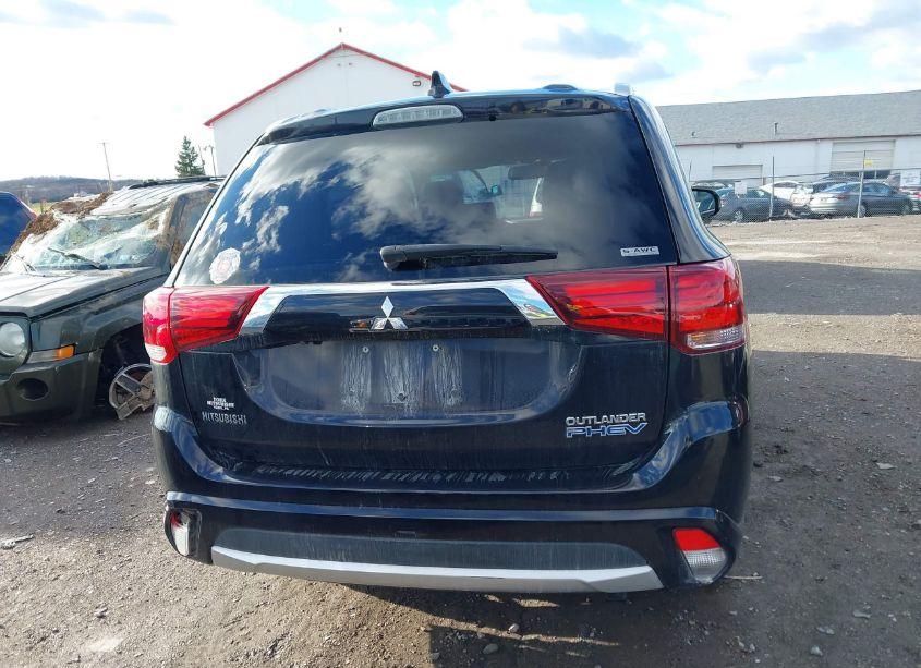 Photo 16 of 2018 Mitsubishi Outlander PHEV GT/SEL (VIN JA4J24A52JZ029247)