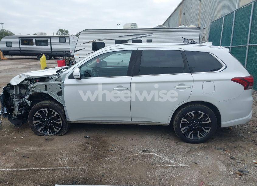 Photo 14 of 2018 Mitsubishi Outlander PHEV SEL (VIN JA4J24A52JZ052088)