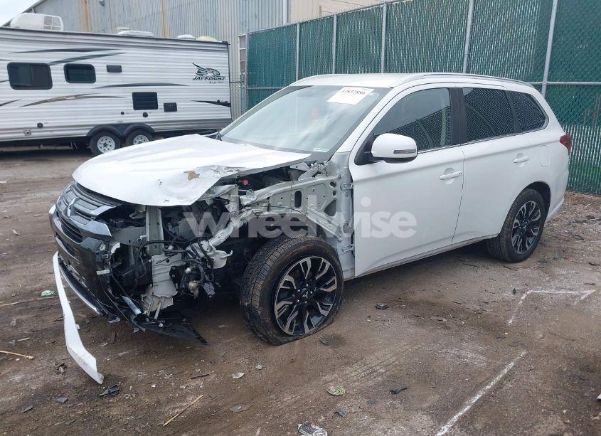 Photo 2 of 2018 Mitsubishi Outlander PHEV SEL (VIN JA4J24A52JZ052088)