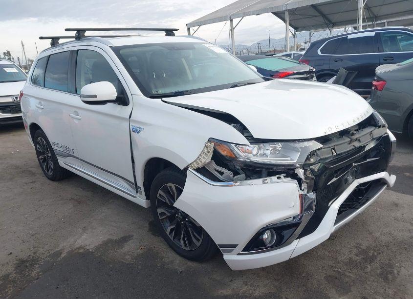 2018 Mitsubishi Outlander PHEV SEL (VIN JA4J24A54JZ055364) main photo