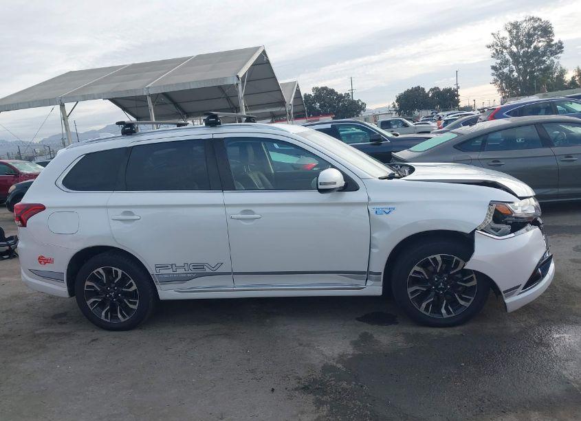 Photo 14 of 2018 Mitsubishi Outlander PHEV SEL (VIN JA4J24A54JZ055364)