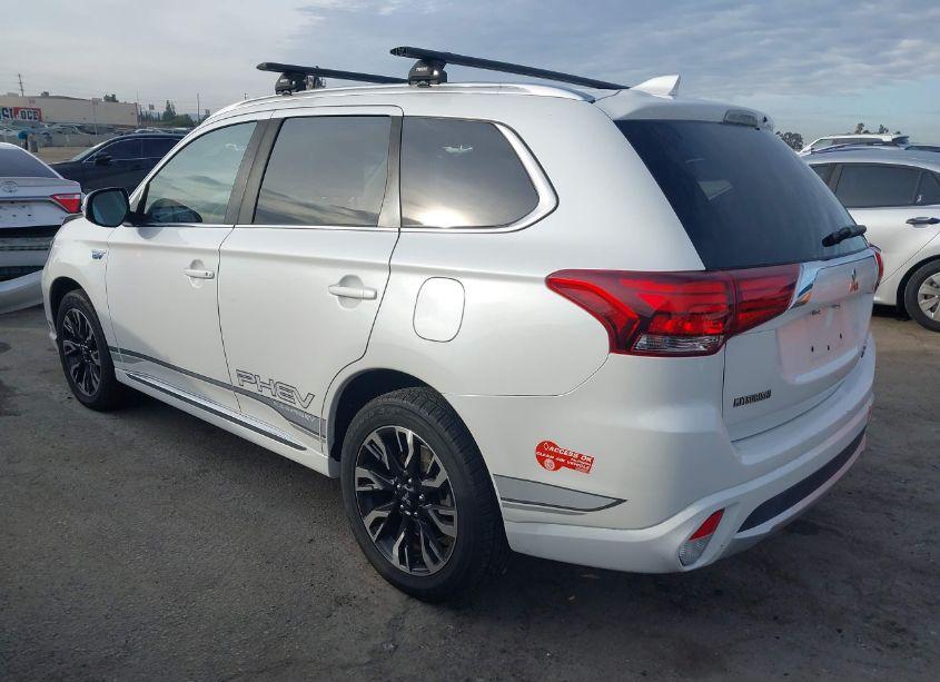 Photo 3 of 2018 Mitsubishi Outlander PHEV SEL (VIN JA4J24A54JZ055364)