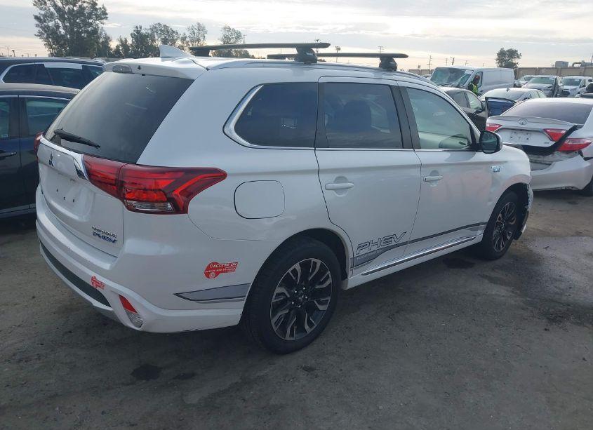 Photo 4 of 2018 Mitsubishi Outlander PHEV SEL (VIN JA4J24A54JZ055364)