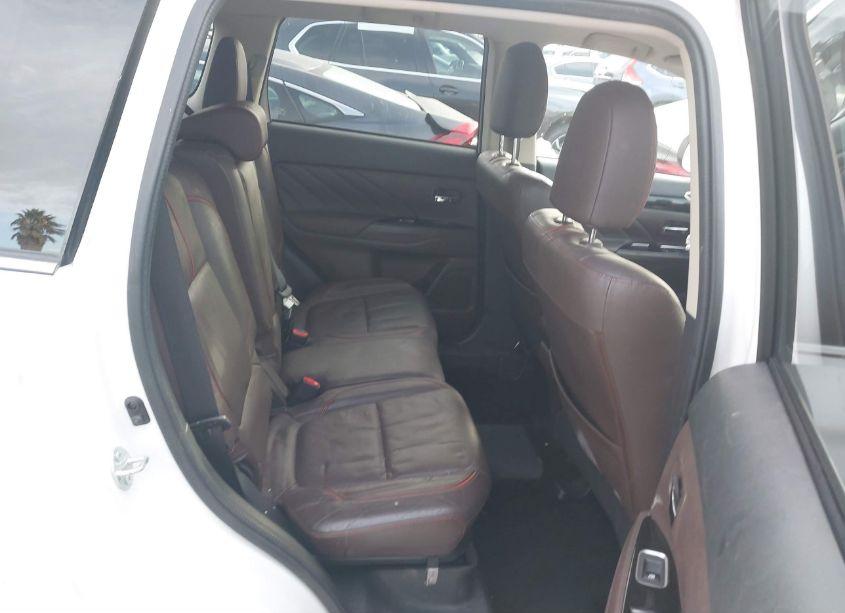 Photo 8 of 2018 Mitsubishi Outlander PHEV SEL (VIN JA4J24A54JZ055364)