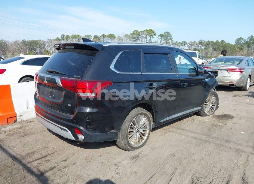 Photo 4 of 2020 Mitsubishi Outlander PHEV SEL S-AWC (VIN JA4J24A55LZ041914)